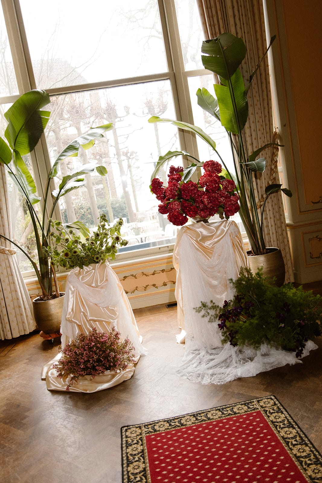 Ceremonie trouwen Deventer. Trouwfotograaf Jamie de Leeuw en weddingplanner Melati van Blooming Days.